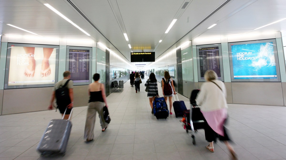 Manchester Airport runways reopen, but passengers warned of